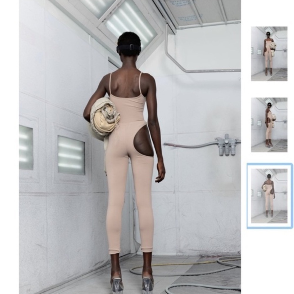 PRIX Cut Out Leggings - Picture 2 of 8